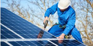 Installation Maintenance Panneaux Solaires Photovoltaïques à Louvenne